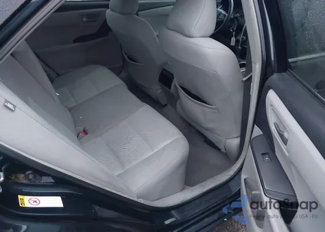 2015 Toyota Camry Le z USA, uszkodzony, nr VIN 4T1BF1FK1FU894352